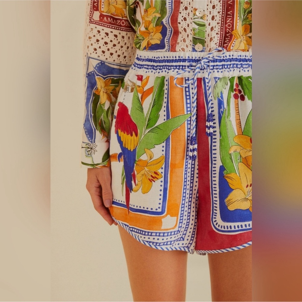 FARM Rio Tropical Destination Off-White Shorts - Picture 10 of 16